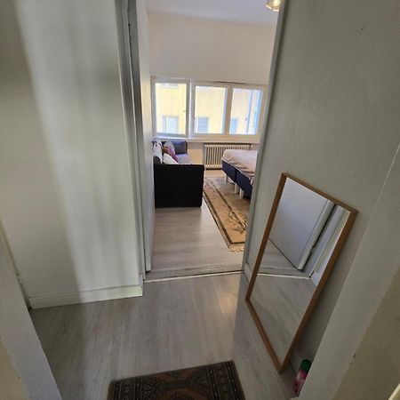 Centric Cozy Entire Studio In Kallio, ヘルシンキ エクステリア 写真